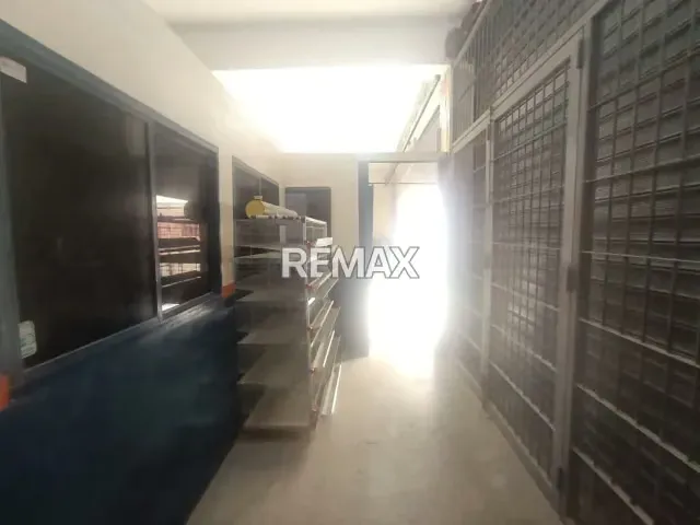 ALQUILER LOCAL COMERCIAL E INDUSTRIAL CON OFICINAS EN AV. PERIMETRAL DE CUA, SECTOR APARAY, EDO. MIRANDA. - 10