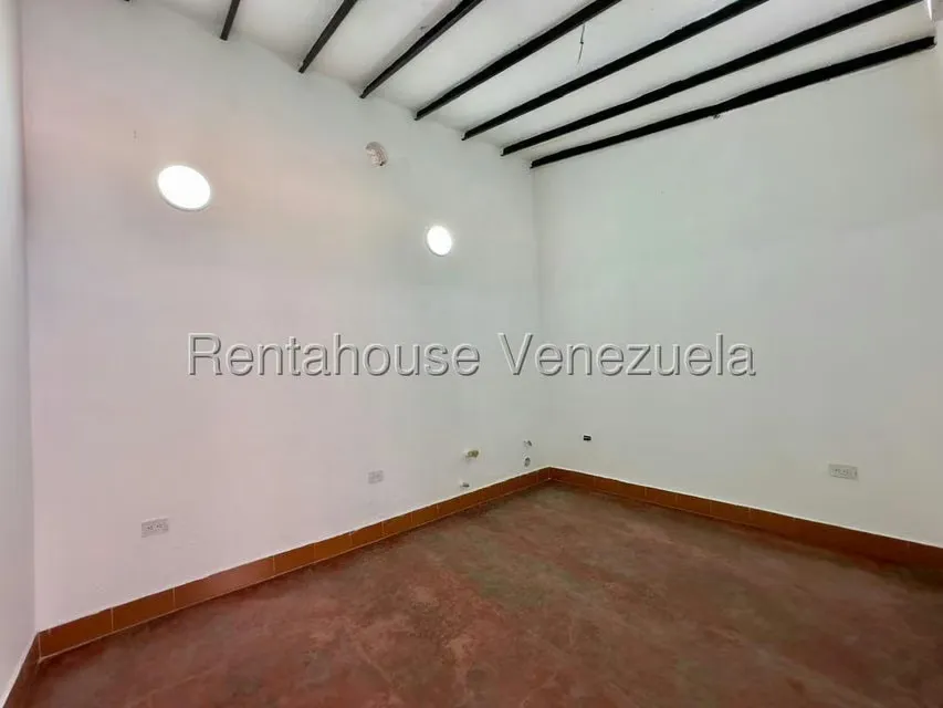 Local Comercial en Venta en Centro, Lara - 25