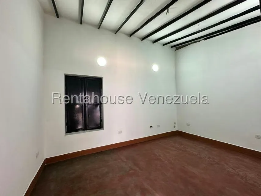 Local Comercial en Venta en Centro, Lara - 28