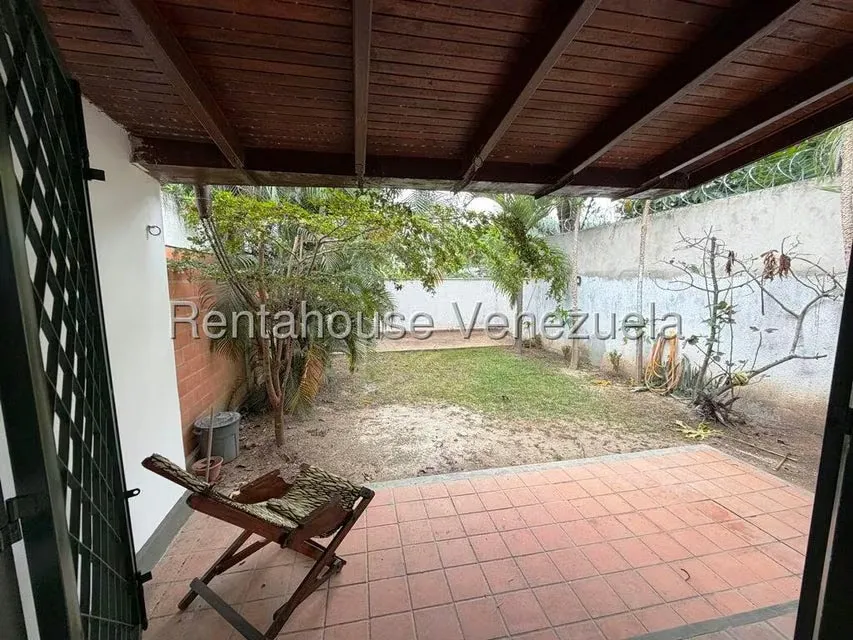 Anexo (Duplex) en Alquiler en Valle Arriba, Distrito Metropolitano - 12