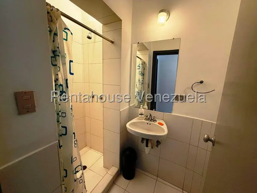 Anexo (Duplex) en Alquiler en Valle Arriba, Distrito Metropolitano - 19