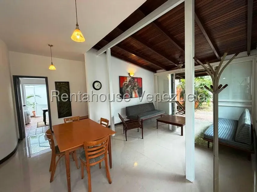 Anexo (Duplex) en Alquiler en Valle Arriba, Distrito Metropolitano - 5