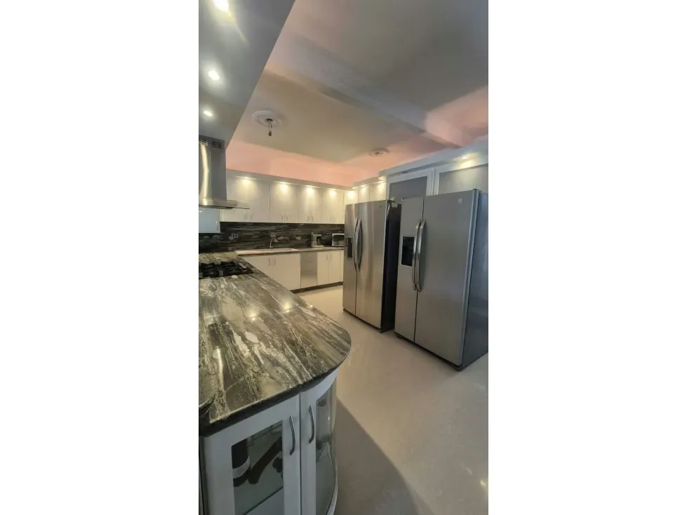 Casa en Venta en Urb. Lomas de Monteclaro - 13