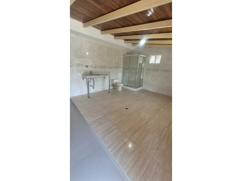 Casa en Venta en Urb. Lomas de Monteclaro - 23