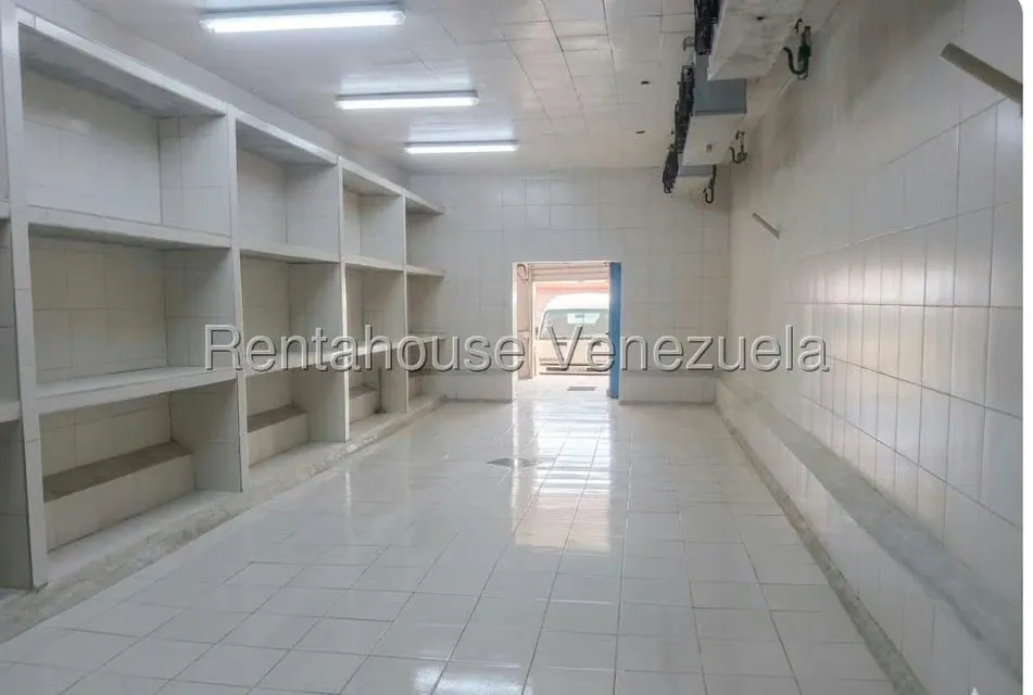 Comercial (Cava Refrigeradora) en Alquiler en Las Juajuitas, Miranda - 4