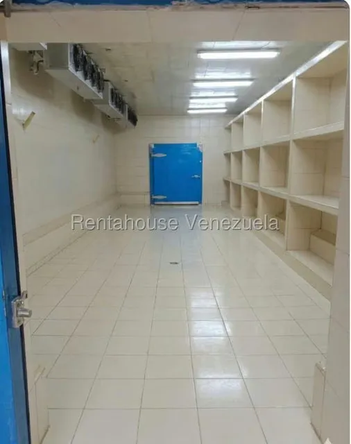 Comercial (Cava Refrigeradora) en Alquiler en Las Juajuitas, Miranda - 5