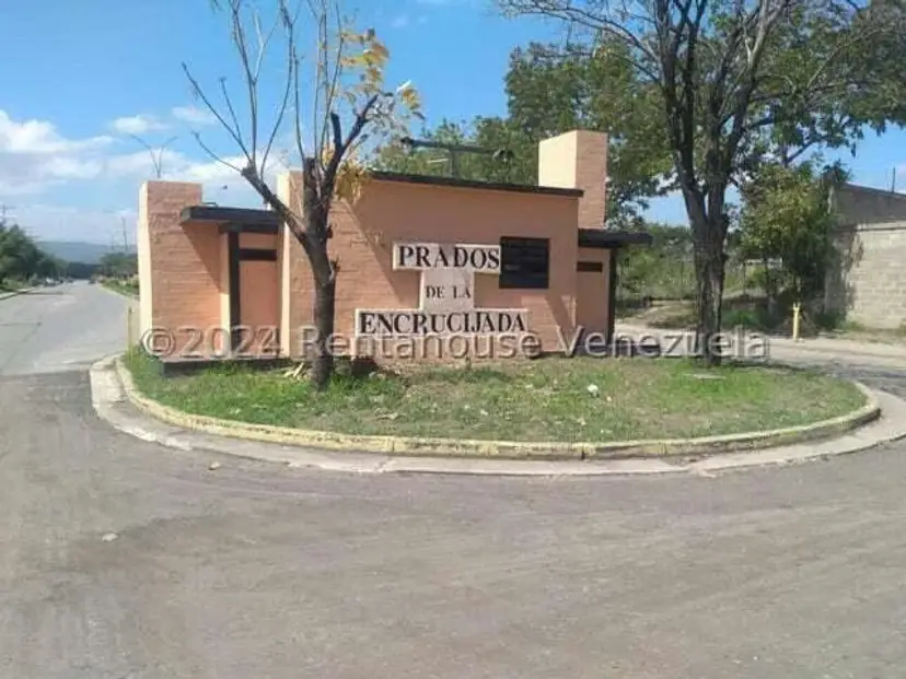 Terreno (Residencial) en Venta en Prados de la Encrucijada, Aragua