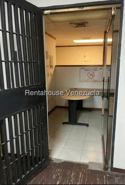 Oficina en Venta en Prados del Este, Distrito Metropolitano - 3