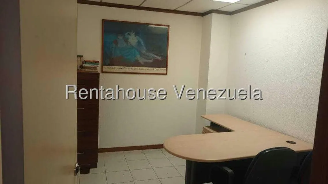 Oficina en Venta en Prados del Este, Distrito Metropolitano - 6
