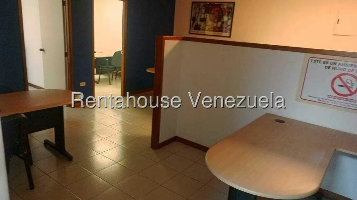 Oficina en Venta en Prados del Este, Distrito Metropolitano - 9