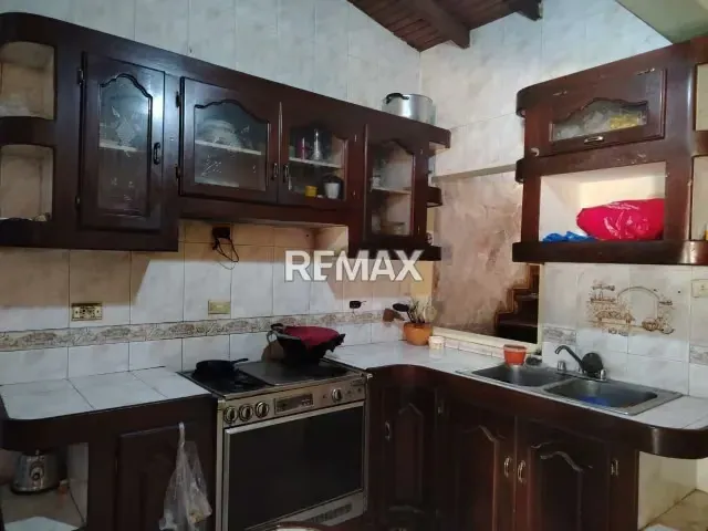 SE VENDE CASA EN CABUDARE URB. LOS YABOS - 2