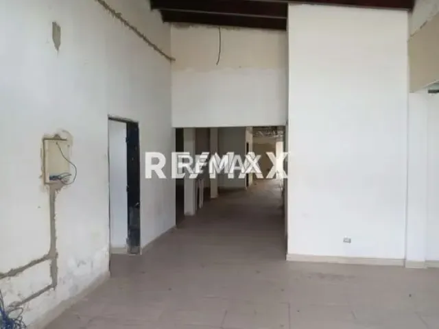 EN ALQUILER LOCAL COMERCIAL EN OBRA BLANCA PARA CLÍNICA, SECTOR JUANICO, MATURÍN - 12