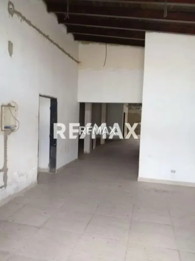 EN ALQUILER LOCAL COMERCIAL EN OBRA BLANCA PARA CLÍNICA, SECTOR JUANICO, MATURÍN - 8