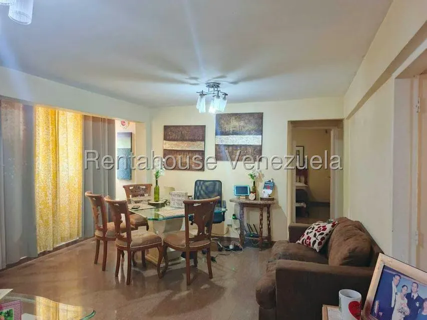 Apartamento (1 Nivel) en Venta en Avenida Goajira, Zulia - 2