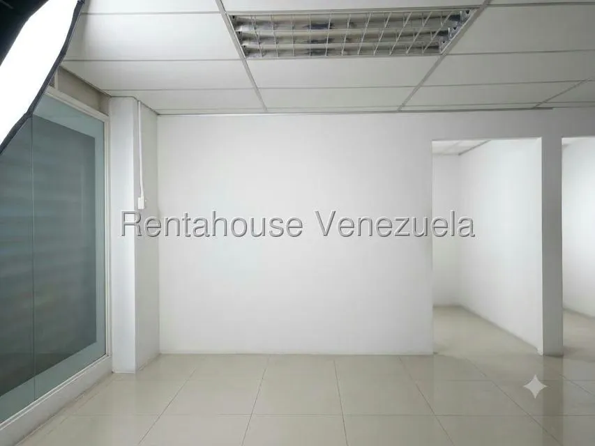 Local Comercial en Alquiler en El Tambor, Miranda - 15