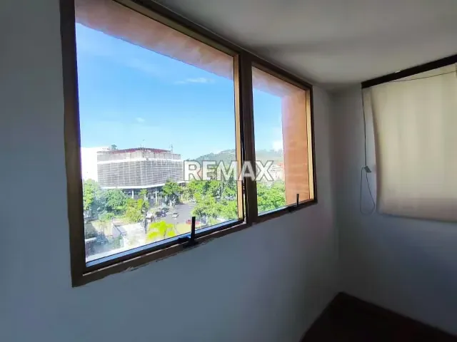 En alquiler confortable apartamento en Los Samanes - 3
