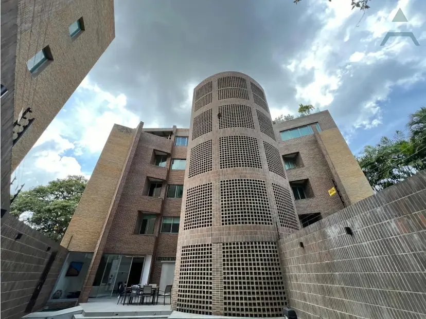 Se vende Apto PB 385m²+140m² jardin/terraza 5h+1s/5b+s/4p Altamira