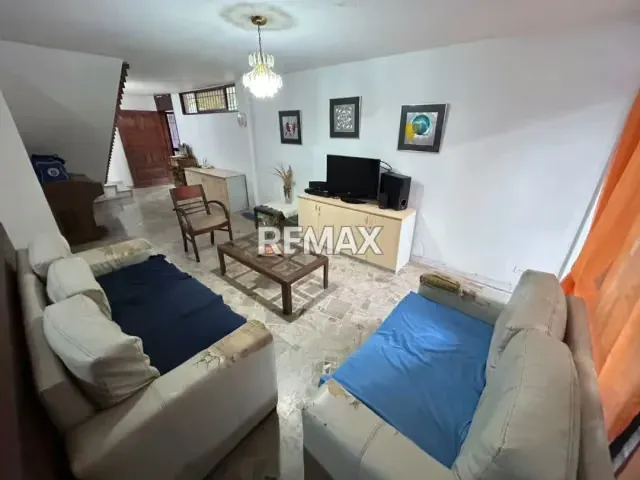 Venta Casa Macaracuay, avenida naiguata, sucre - 15