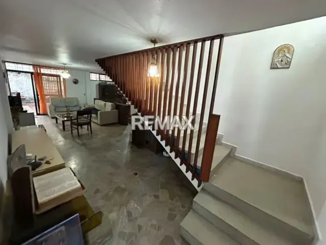 Venta Casa Macaracuay, avenida naiguata, sucre - 18