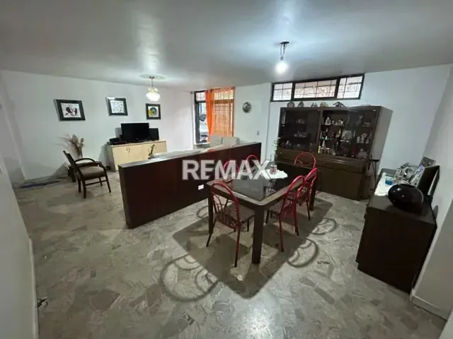 Venta Casa Macaracuay, avenida naiguata, sucre - 19