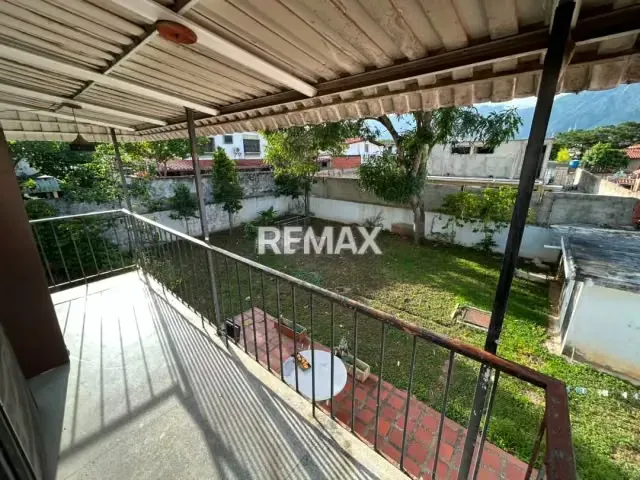 Venta Casa Macaracuay, avenida naiguata, sucre - 5