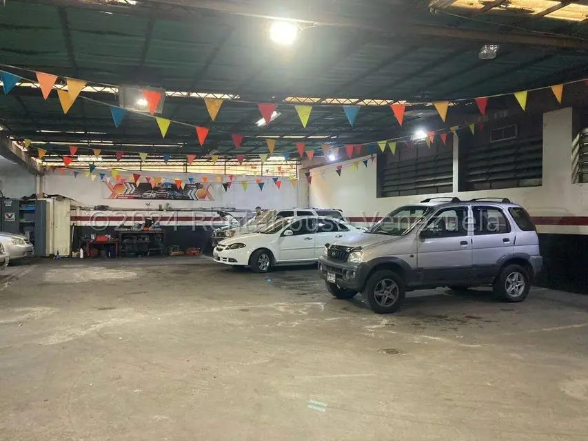 Local Comercial en Alquiler en Parroquia La Candelaria, Distrito Metropolitano - 13
