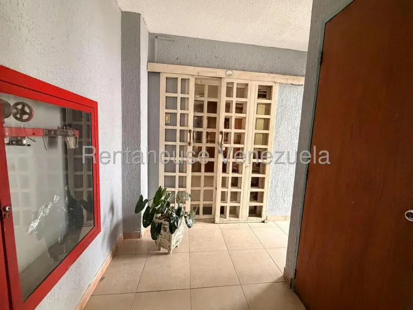 Local Comercial en Venta en Bello Monte, Distrito Metropolitano - 2