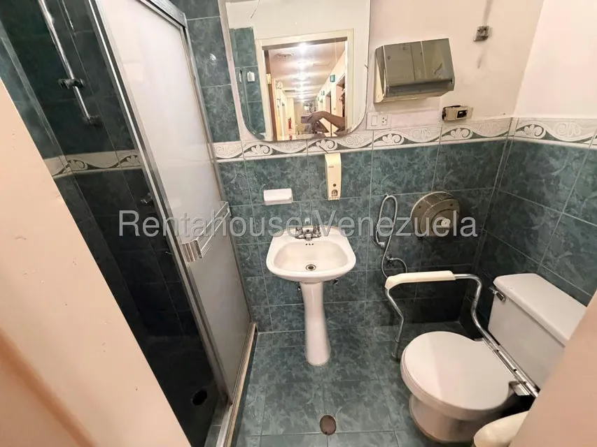 Local Comercial en Venta en Bello Monte, Distrito Metropolitano - 21