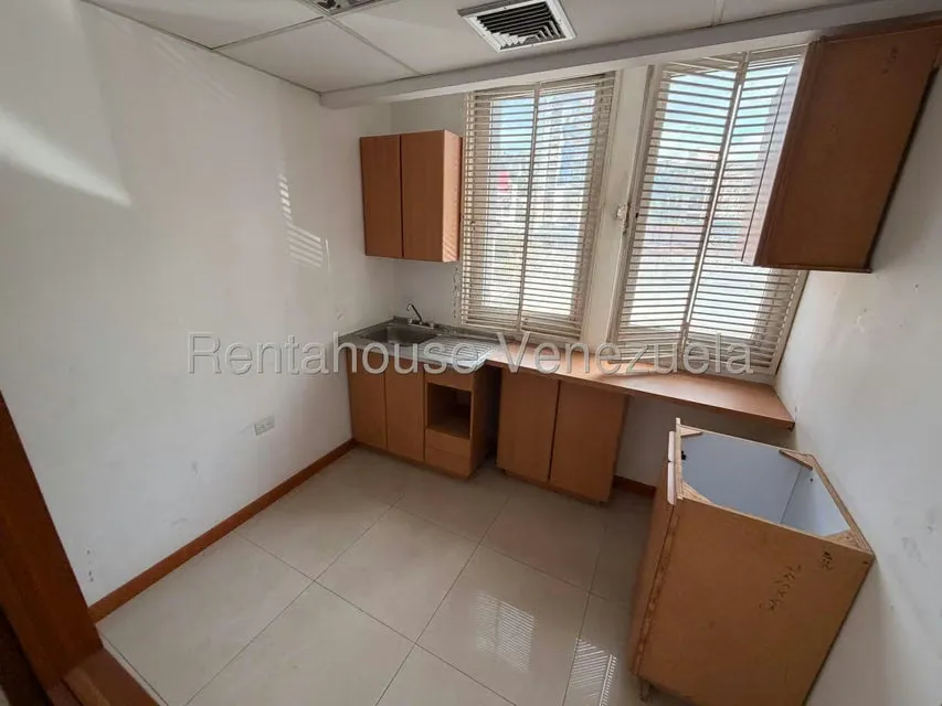 Local Comercial en Venta en Bello Monte, Distrito Metropolitano - 23