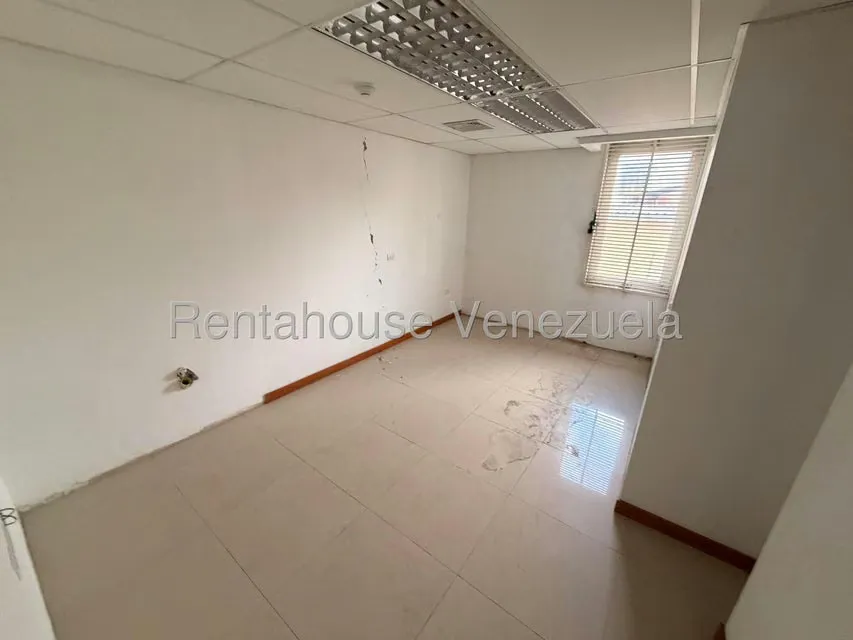 Local Comercial en Venta en Bello Monte, Distrito Metropolitano - 42