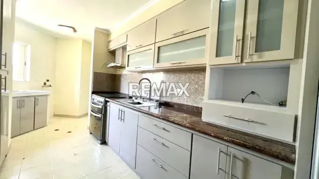 APARTAMENTO EN VILLA MERCEDES
