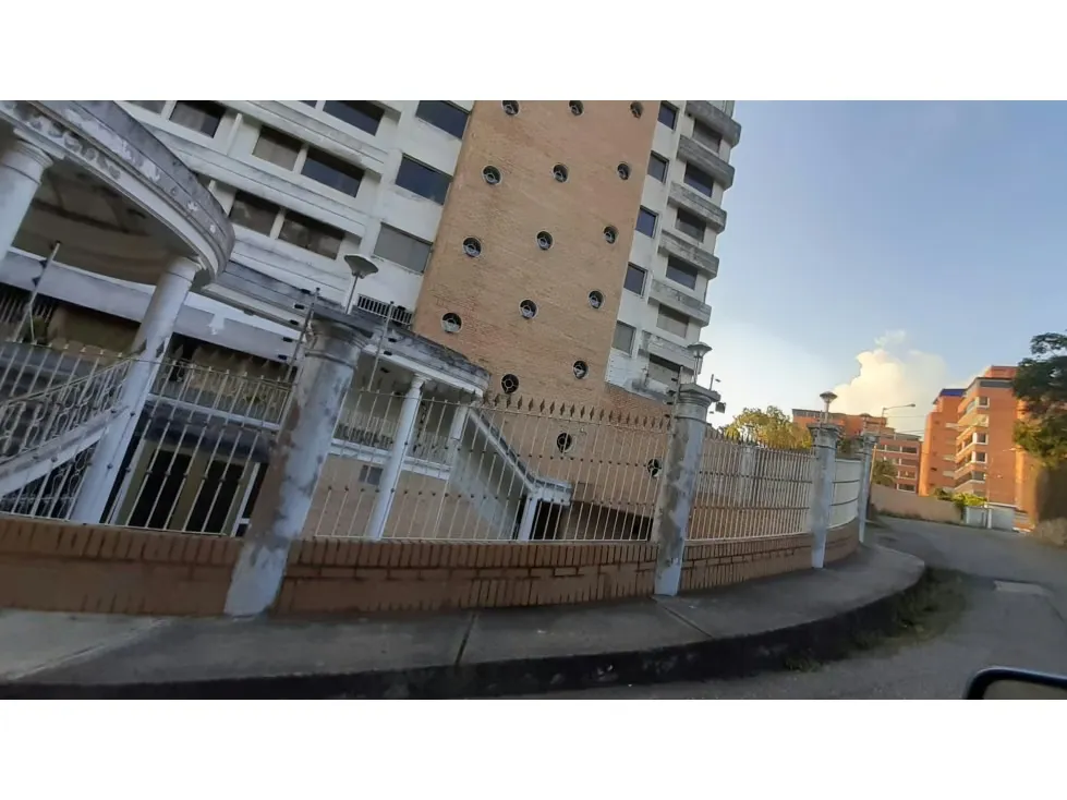 Venta APTO/PH San Antonio de los Altos, 255m2 5h/5b/3p - 2