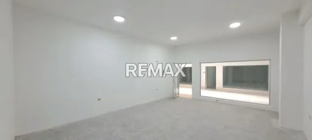 Local Comercial en Dunas Mall Ciudad Ojeda - 2