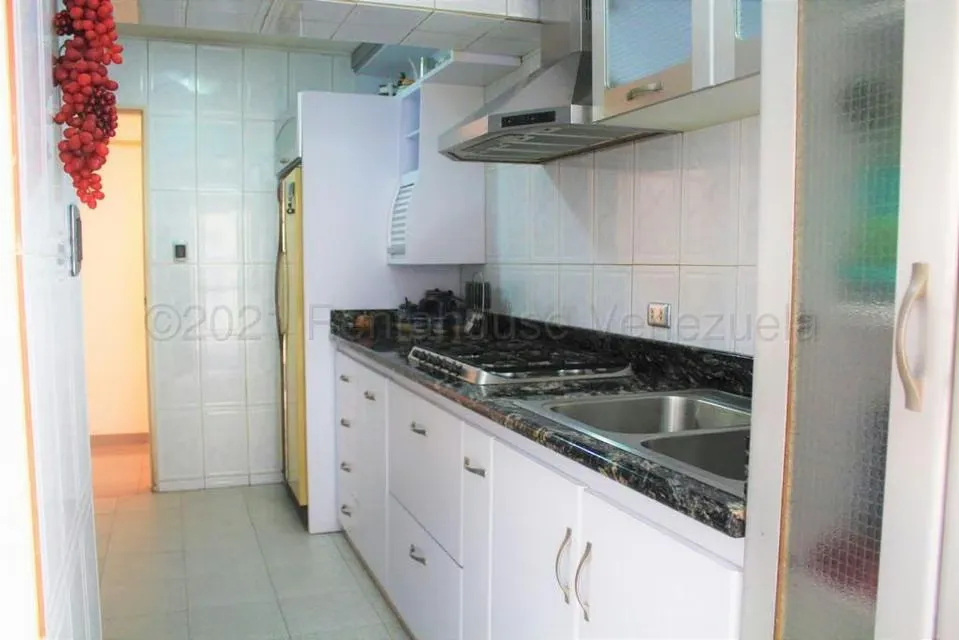 Apartamento (1 Nivel) en Venta en La Urbina, Distrito Metropolitano - 5