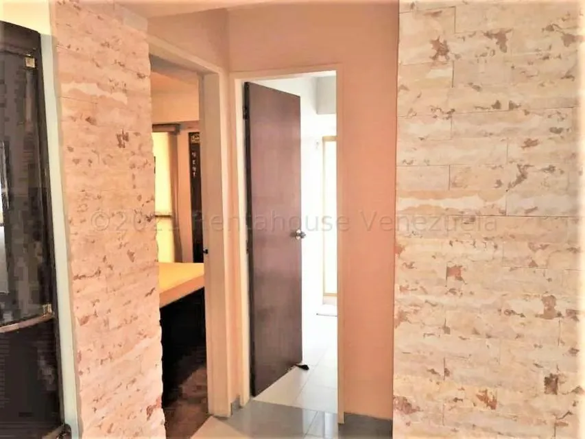Apartamento (1 Nivel) en Venta en La Urbina, Distrito Metropolitano - 9