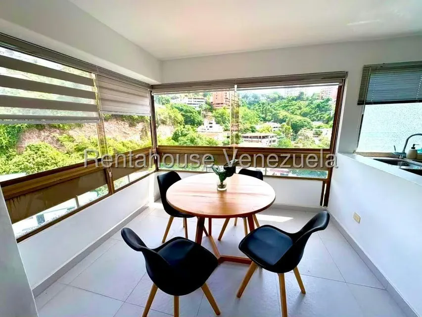 Apartamento (1 Nivel) en Alquiler en Colinas de Bello Monte, Distrito Metropolitano - 4