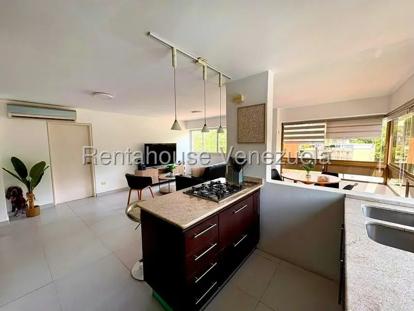 Apartamento (1 Nivel) en Alquiler en Colinas de Bello Monte, Distrito Metropolitano - 6