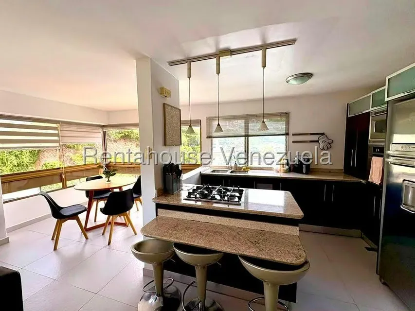 Apartamento (1 Nivel) en Alquiler en Colinas de Bello Monte, Distrito Metropolitano - 8