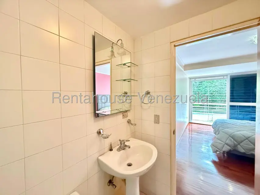 Apartamento (Duplex) en Venta en Lomas de La Lagunita, Distrito Metropolitano - 15
