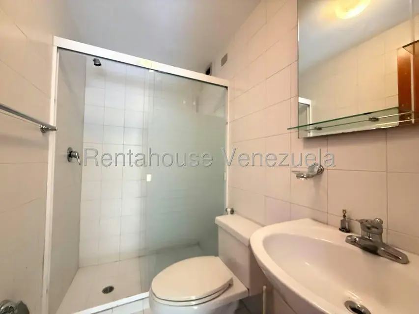 Apartamento (Duplex) en Venta en Lomas de La Lagunita, Distrito Metropolitano - 16
