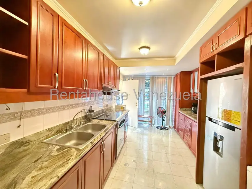 Apartamento (Duplex) en Venta en Lomas de La Lagunita, Distrito Metropolitano - 24