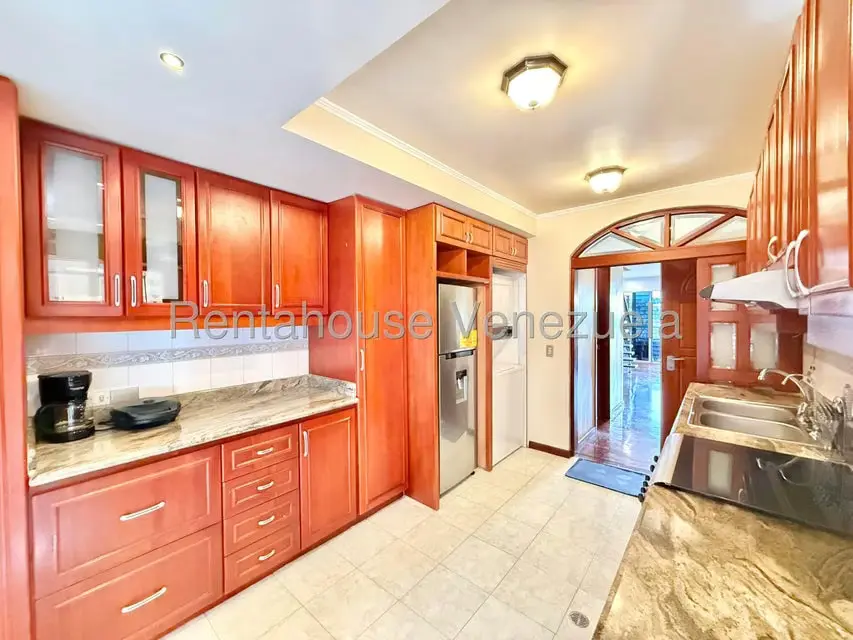 Apartamento (Duplex) en Venta en Lomas de La Lagunita, Distrito Metropolitano - 27