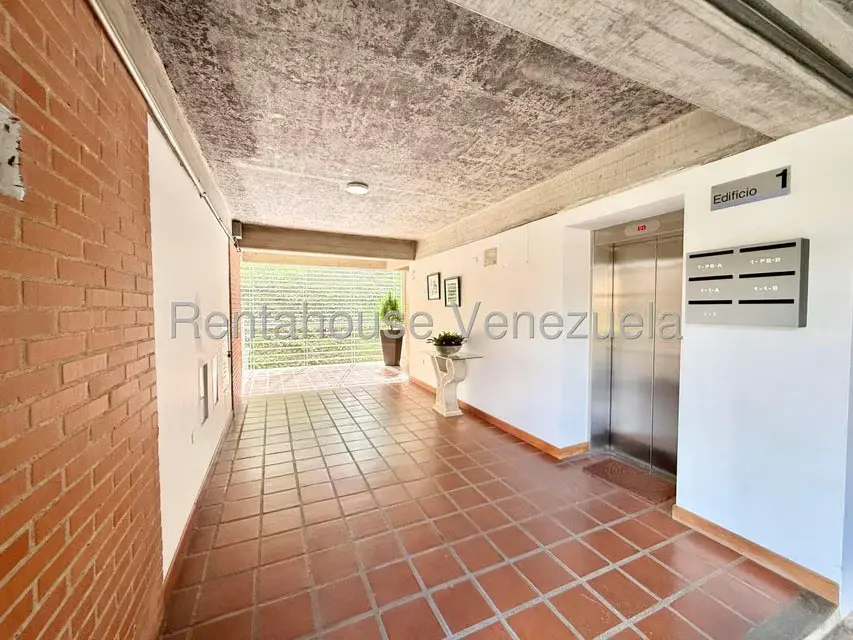 Apartamento (Duplex) en Venta en Lomas de La Lagunita, Distrito Metropolitano - 33