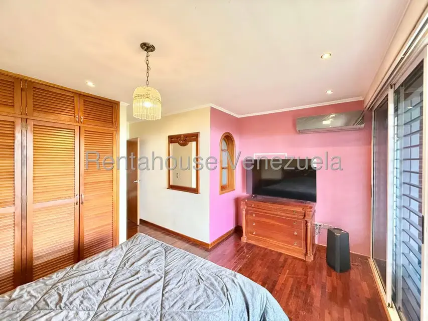 Apartamento (Duplex) en Venta en Lomas de La Lagunita, Distrito Metropolitano - 10