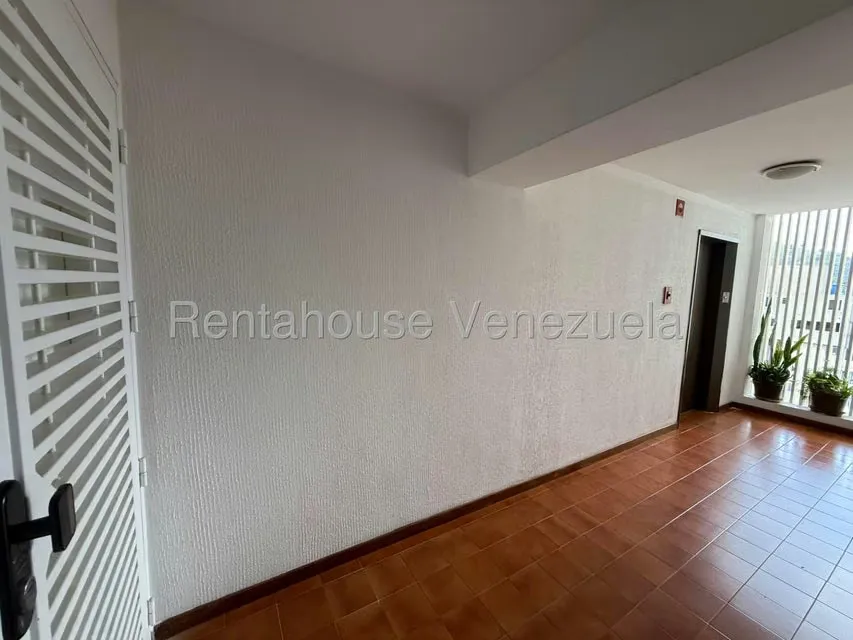 Apartamento (1 Nivel) en Venta en Los Naranjos del Cafetal, Distrito Metropolitano - 8