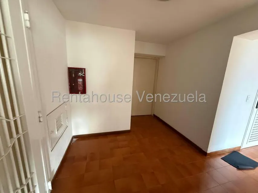 Apartamento (1 Nivel) en Venta en Los Naranjos del Cafetal, Distrito Metropolitano - 9