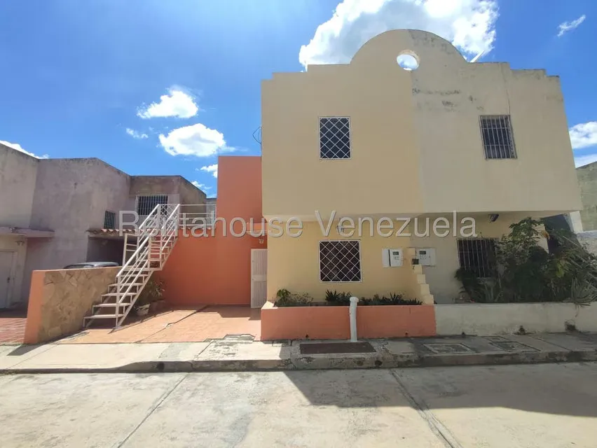 Townhouse (Duplex) en Venta en Barbula, Carabobo - 47