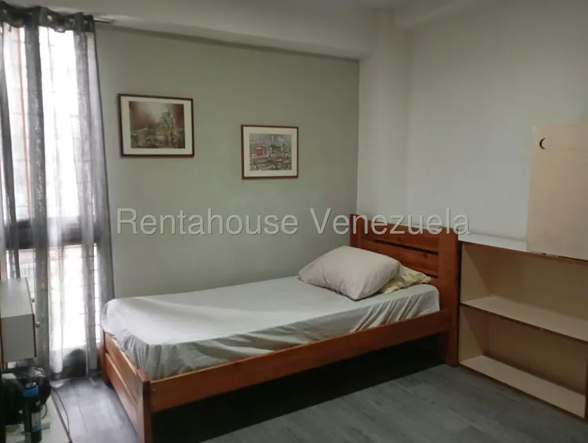 Apartamento (1 Nivel) en Alquiler en La Urbina, Distrito Metropolitano - 18