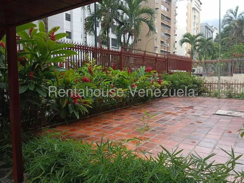 Apartamento (1 Nivel) en Alquiler en La Urbina, Distrito Metropolitano - 27