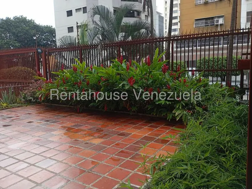 Apartamento (1 Nivel) en Alquiler en La Urbina, Distrito Metropolitano - 28